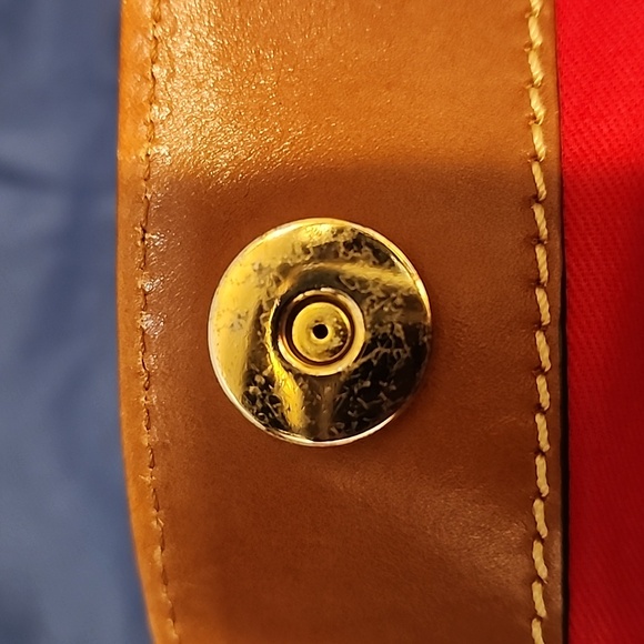 Gently Used Excellent Condition Dooney & Bourke Black Ostritch Leather Tote Bag - Picture 12 of 12